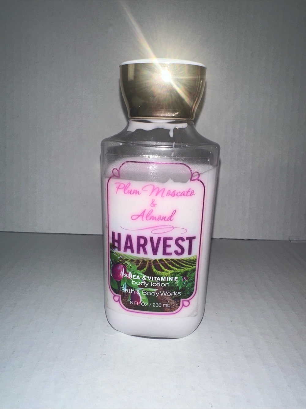 Bath & Body Works Plum Moscato & Almond harvest Body Lotion - White & Gold